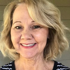 Meet your Posher, Catherine